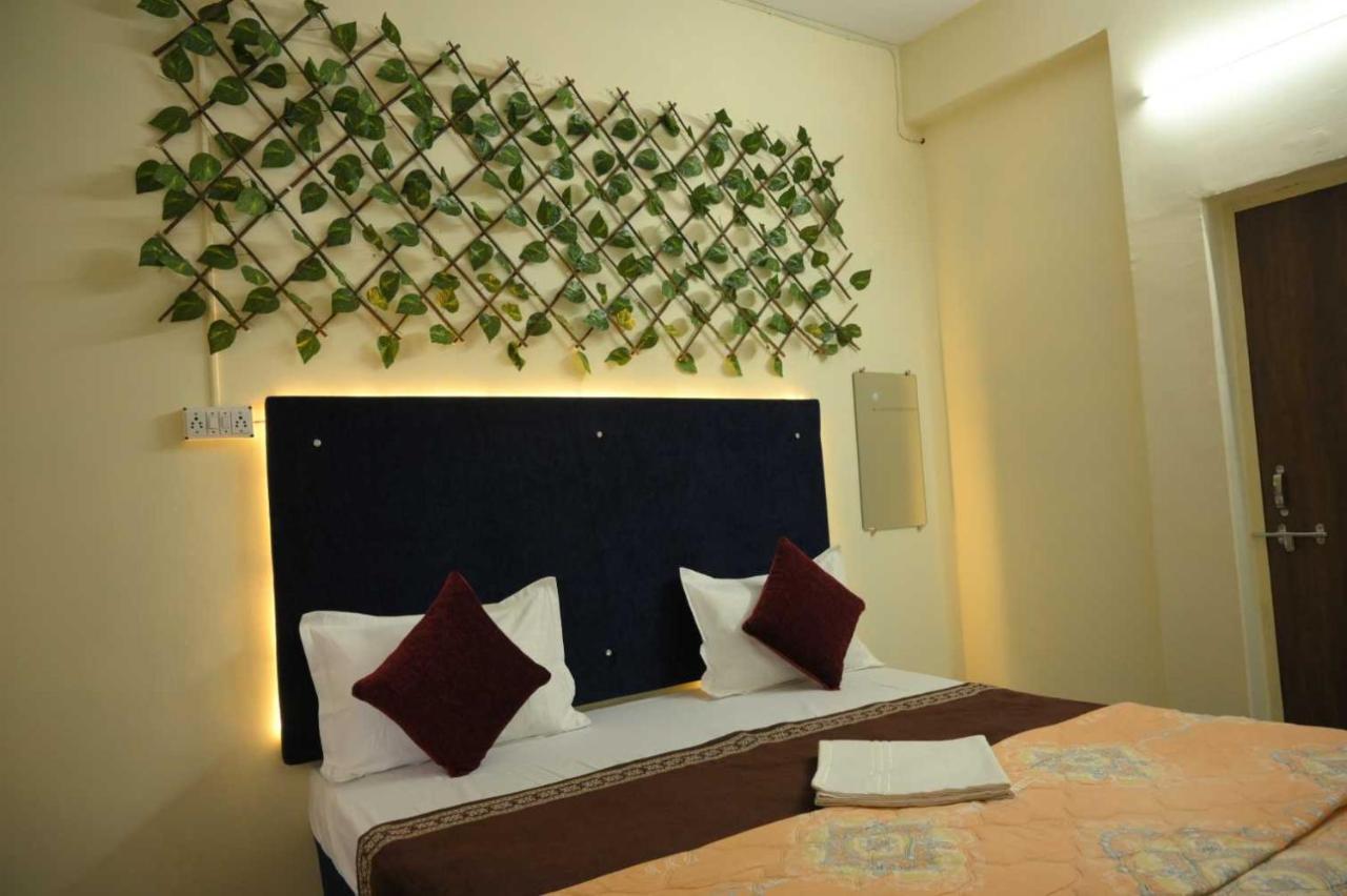 Hotel O Pop Hotel Blue Star Bhilai Exteriör bild