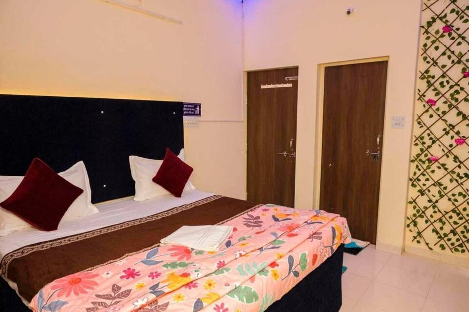 Hotel O Pop Hotel Blue Star Bhilai Exteriör bild
